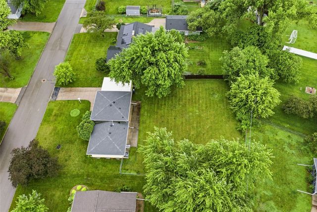 299 Red Fox Road SE, Cedar Rapids, IA 52403