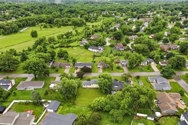 299 Red Fox Road SE, Cedar Rapids, IA 52403