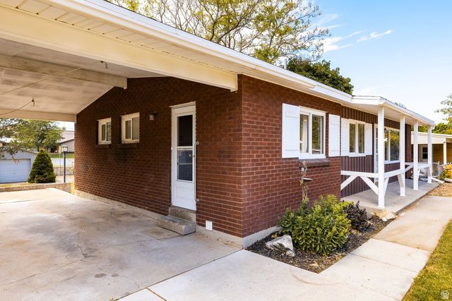 348 E 300 N, Centerville, UT 84014