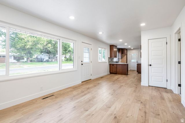 348 E 300 N, Centerville, UT 84014