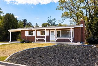 348 E 300 N, Centerville, UT 84014