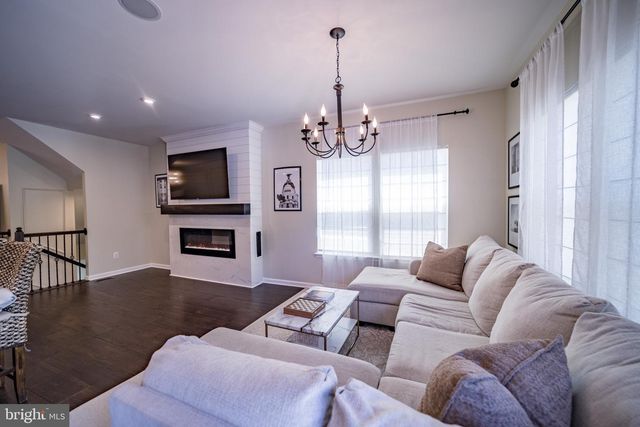 10680 HINTON WAY, Manassas, VA 20112