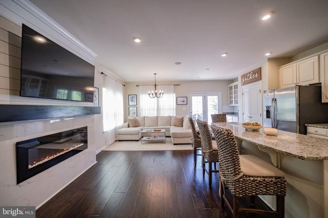 10680 HINTON WAY, Manassas, VA 20112