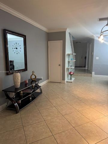 8370 SW 154th Avenue 9, Miami, FL 33193