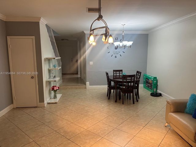 8370 SW 154th Avenue 9, Miami, FL 33193
