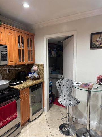 8370 SW 154th Avenue 9, Miami, FL 33193