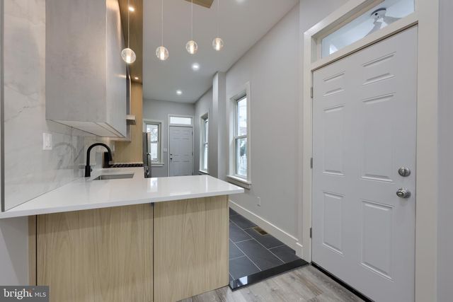 42 N 11TH ST, Reading, PA 19601