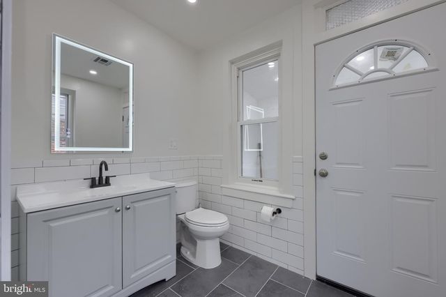 42 N 11TH ST, Reading, PA 19601