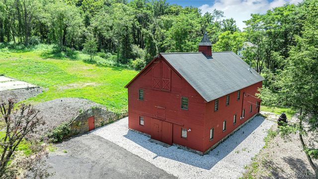 490 Peekskill Hollow Road, Putnam Valley, NY 10579