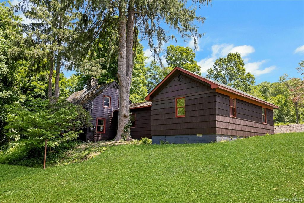 490 Peekskill Hollow Road, Putnam Valley, NY 10579 — photo 3