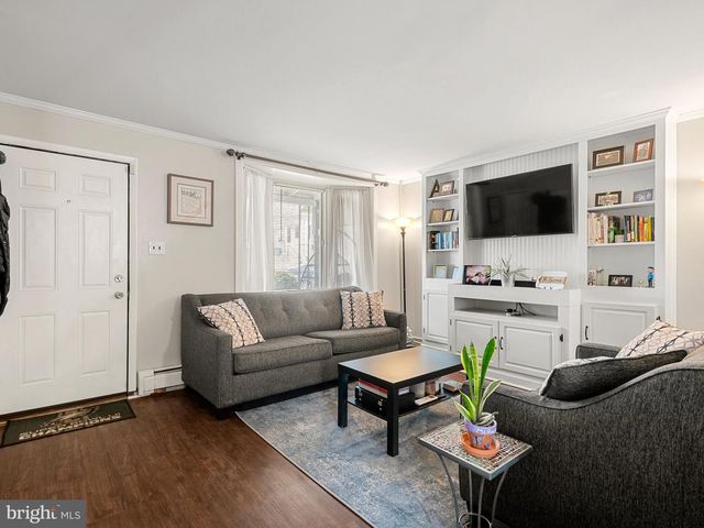 627 FORD STREET, Conshohocken, PA 19428