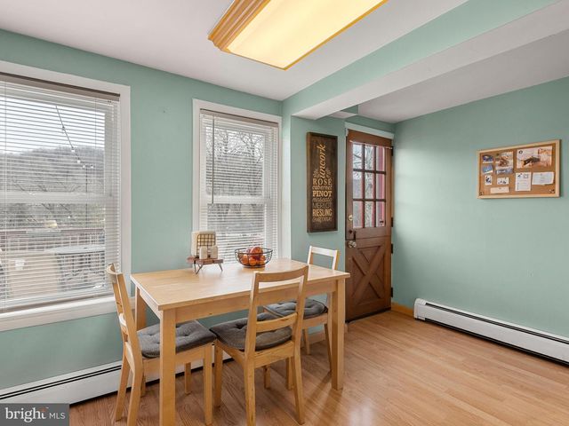 627 FORD STREET, Conshohocken, PA 19428