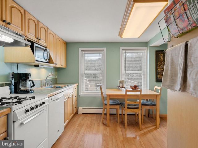 627 FORD STREET, Conshohocken, PA 19428