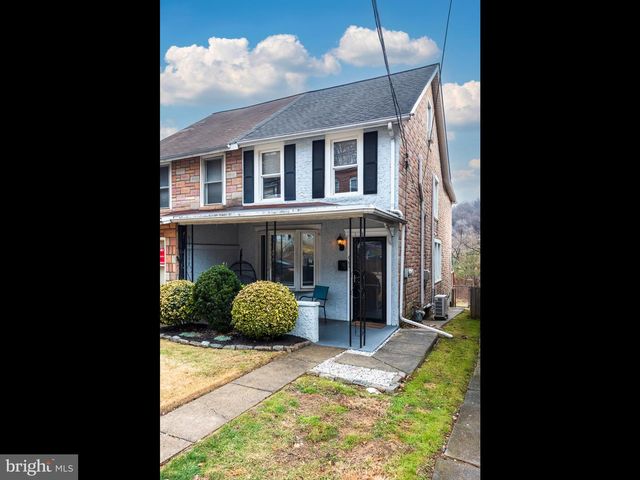 627 FORD STREET, Conshohocken, PA 19428