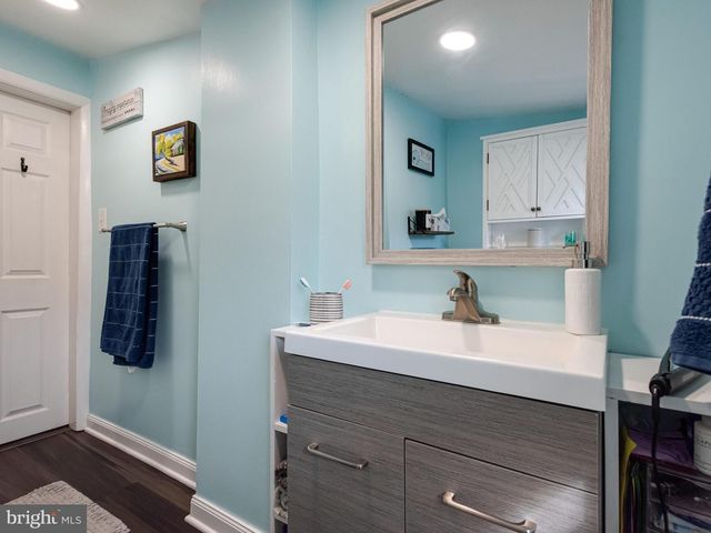 627 FORD STREET, Conshohocken, PA 19428
