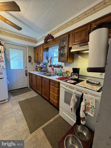 3328 DELSEA DR, Franklinville, NJ 08322