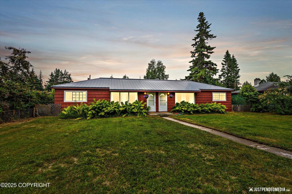 2427 Tulik Drive, Anchorage, AK 99517