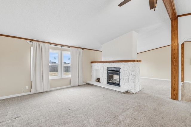 1909 SW 90th St, Augusta, KS 67010