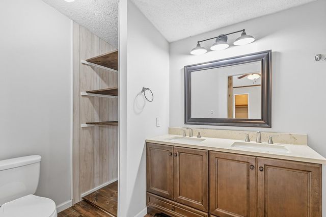 1909 SW 90th St, Augusta, KS 67010