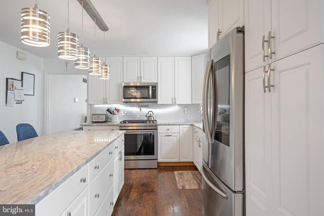 817 N BROAD ST, Woodbury, NJ 08096
