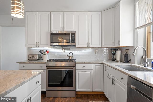 817 N BROAD ST, Woodbury, NJ 08096