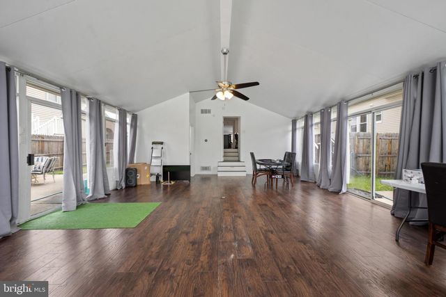 817 N BROAD ST, Woodbury, NJ 08096
