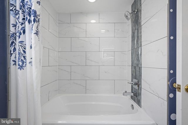 817 N BROAD ST, Woodbury, NJ 08096