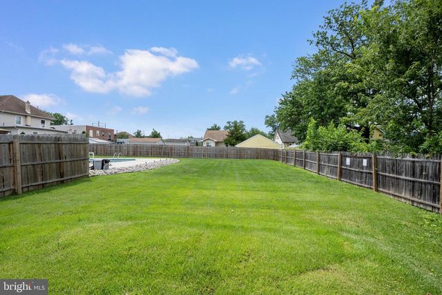817 N BROAD ST, Woodbury, NJ 08096