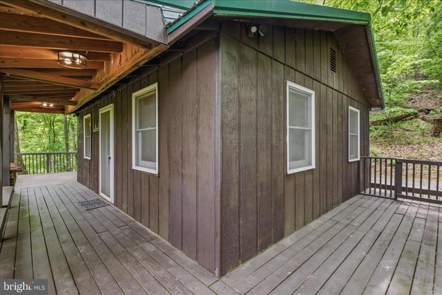 98 ORE TRL, Berkeley Springs, WV 25411