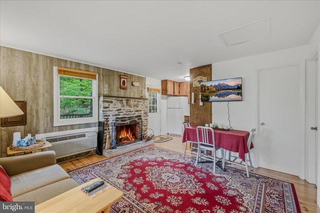 98 ORE TRL, Berkeley Springs, WV 25411