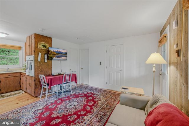 98 ORE TRL, Berkeley Springs, WV 25411