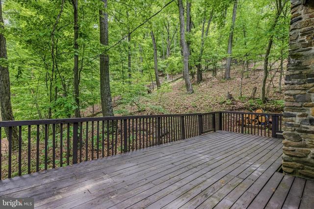 98 ORE TRL, Berkeley Springs, WV 25411
