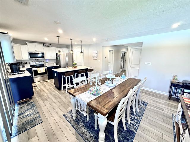 1017 Colonial Dr, Menallen Twp, PA 15401