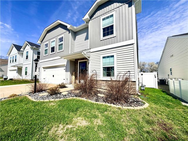 1017 Colonial Dr, Menallen Twp, PA 15401