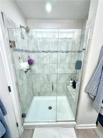 1017 Colonial Dr, Menallen Twp, PA 15401