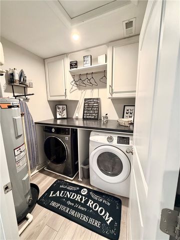 1017 Colonial Dr, Menallen Twp, PA 15401