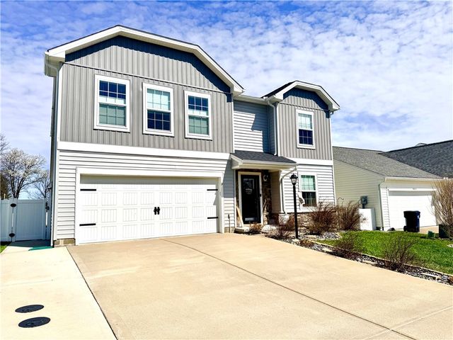 1017 Colonial Dr, Menallen Twp, PA 15401