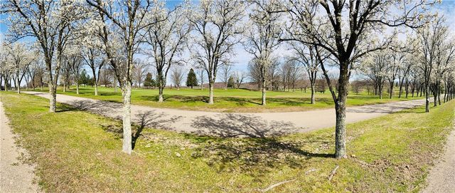 1017 Colonial Dr, Menallen Twp, PA 15401