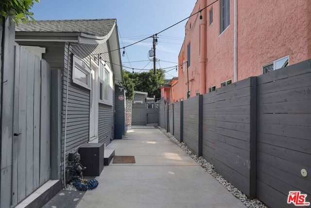 936 N Harper Avenue, West Hollywood, CA 90046