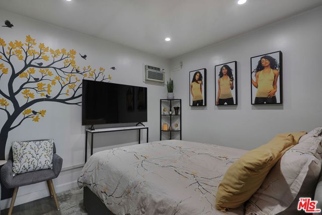 936 N Harper Avenue, West Hollywood, CA 90046