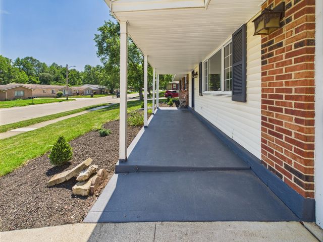 1229 King Richard Parkway 1229 King Richard Parkway, Dayton, OH 45449
