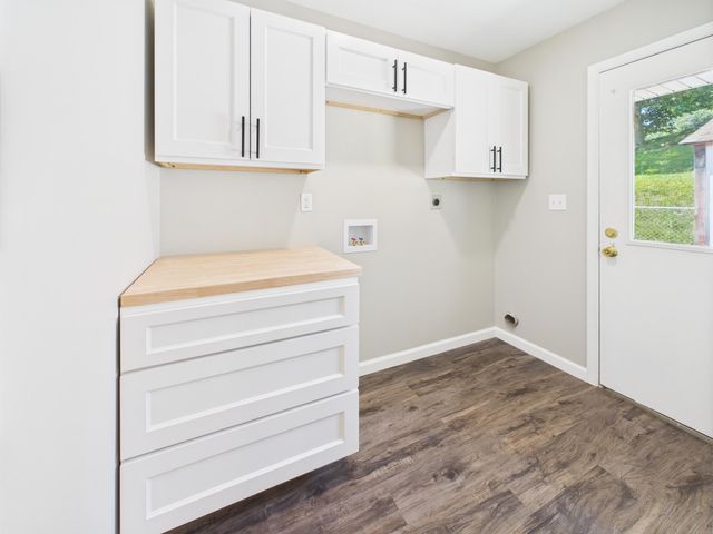 1229 King Richard Parkway 1229 King Richard Parkway, Dayton, OH 45449