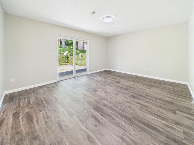 1229 King Richard Parkway 1229 King Richard Parkway, Dayton, OH 45449