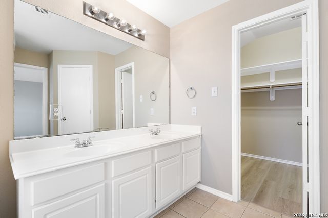 6526 Charles Field, San Antonio, TX 78238