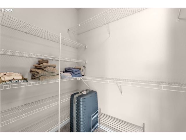 8643 N WRIGHT St, Camas, WA 98607