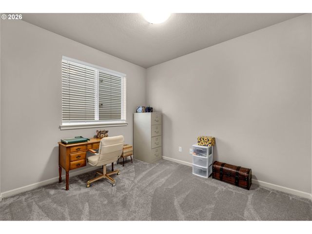 8643 N WRIGHT St, Camas, WA 98607