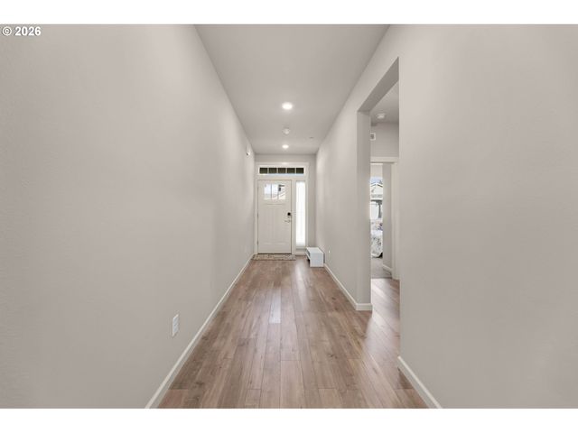 8643 N WRIGHT St, Camas, WA 98607