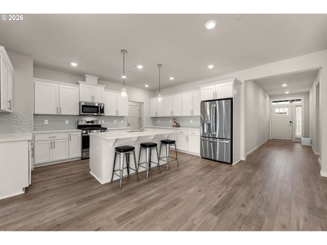 8643 N WRIGHT St, Camas, WA 98607