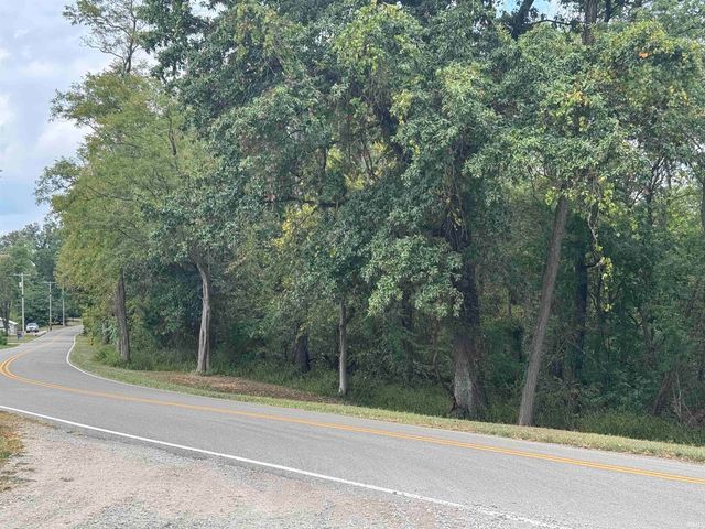 10045 Baumgart Road, Evansville, IN 47725