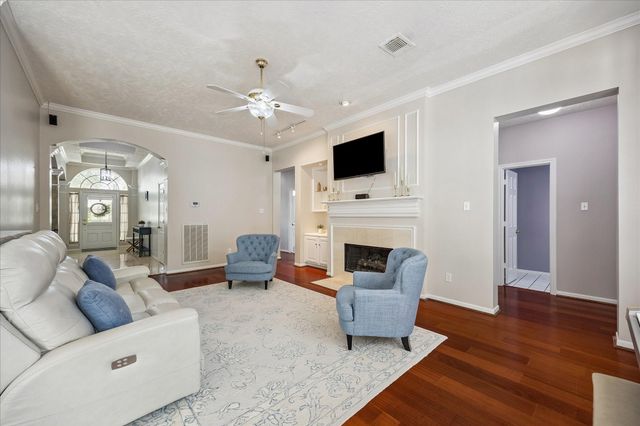 13818 Mill Garden Court, Houston, TX 77059